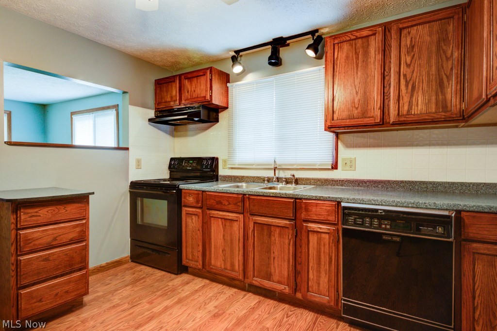 Tuxedo Park - Residential