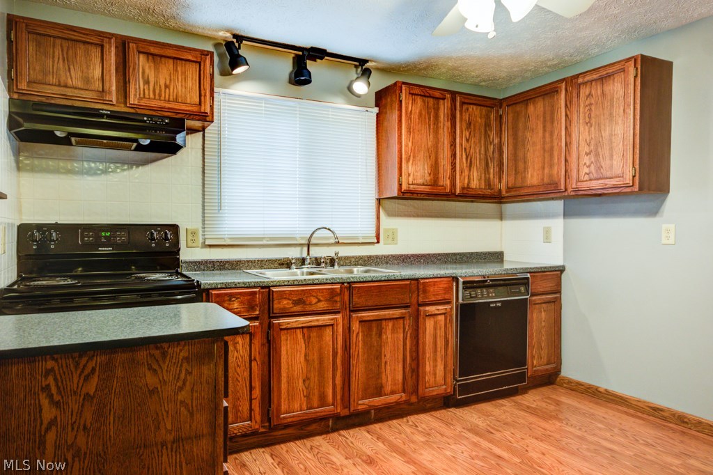 Tuxedo Park - Residential