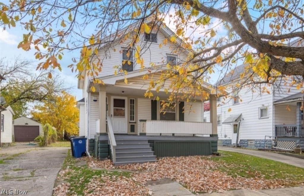 Photo of 2219 Hood Avenue, Cleveland, OH 44109 (MLS # 5209300)