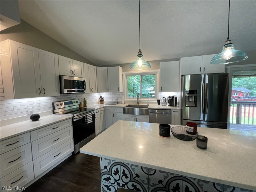 Monroe Manor - Residential
