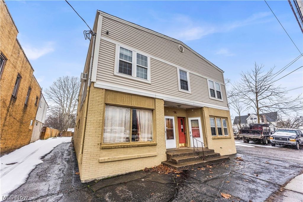 Photo of 72 Northfield Road #2, Bedford, OH 44146 (MLS # 5190593)