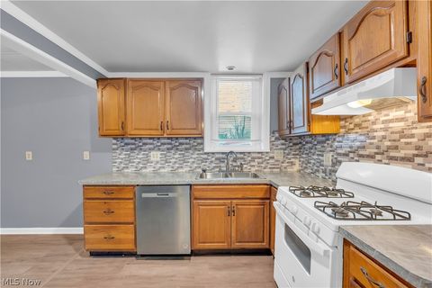 Tiny photo for 72 Northfield Road #2, Bedford, OH 44146 (MLS # 5190593)