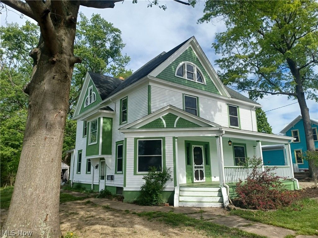 Photo of 148 N Salem Warren Road, Lehigh Township, OH 44451 (MLS # 5205719)