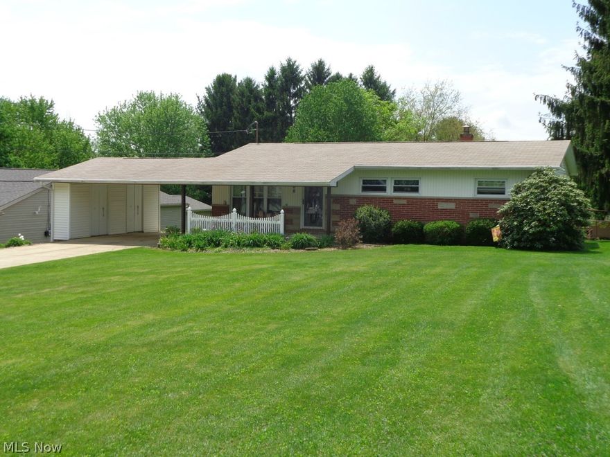 Well kept ranch.   Large lot. Many updates: windows, furnace-C/A, updated kitchen..fully applianced.  3 bedrooms, 2 full baths, Glassblock windows, Blown-in insulation. Gas budget $50 a month.