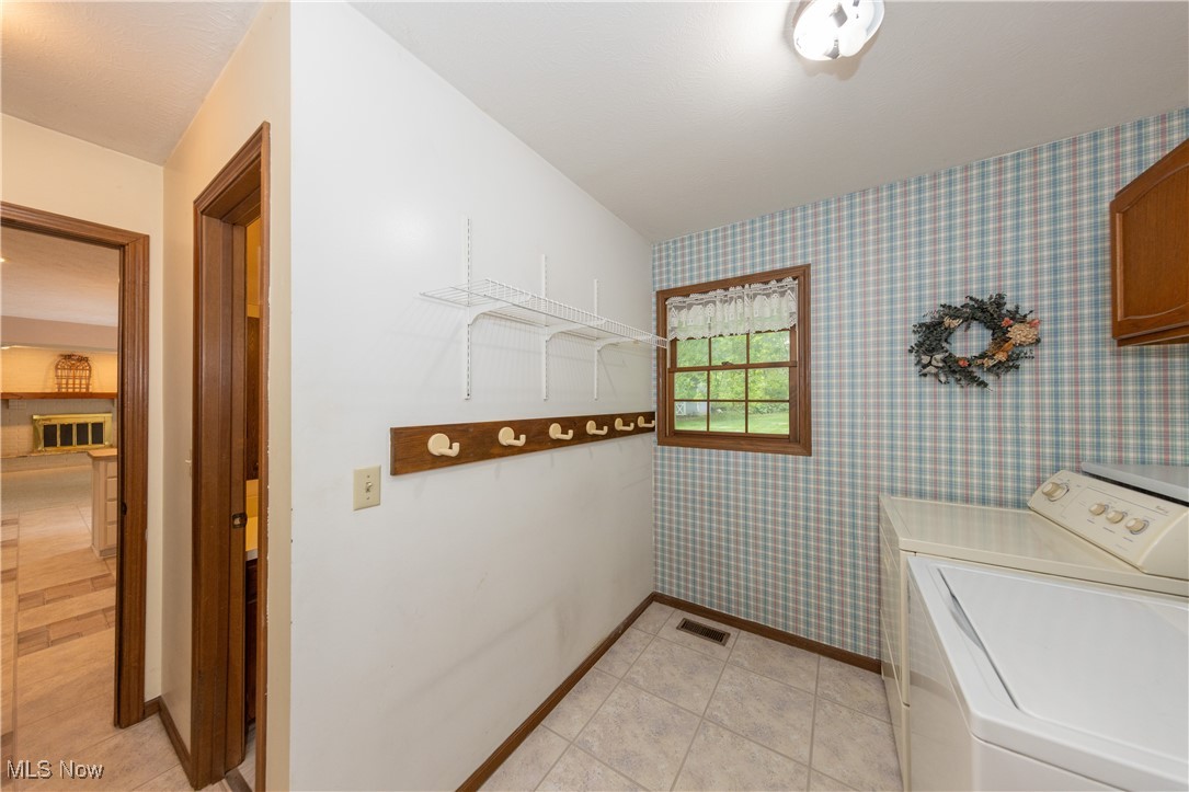 4480 Halle Circle, Massillon, Ohio image 23