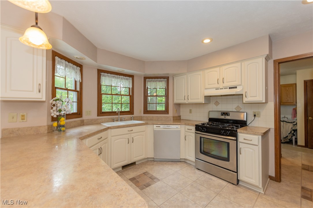 4480 Halle Circle, Massillon, Ohio image 6