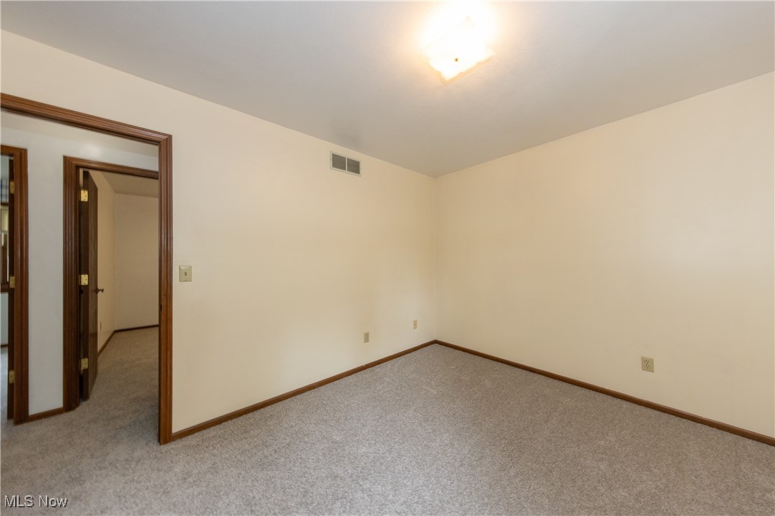 4480 Halle Circle, Massillon, Ohio image 38