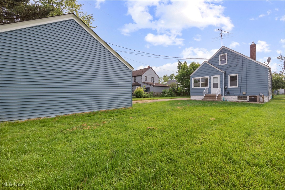 155 Brandtson Avenue, Elyria, Ohio image 8