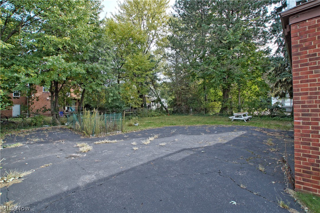 Frst Hill 17 - Residential