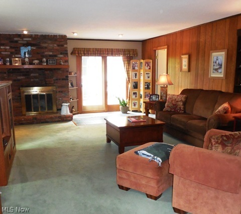 Gertrude Neusens Add - Residential