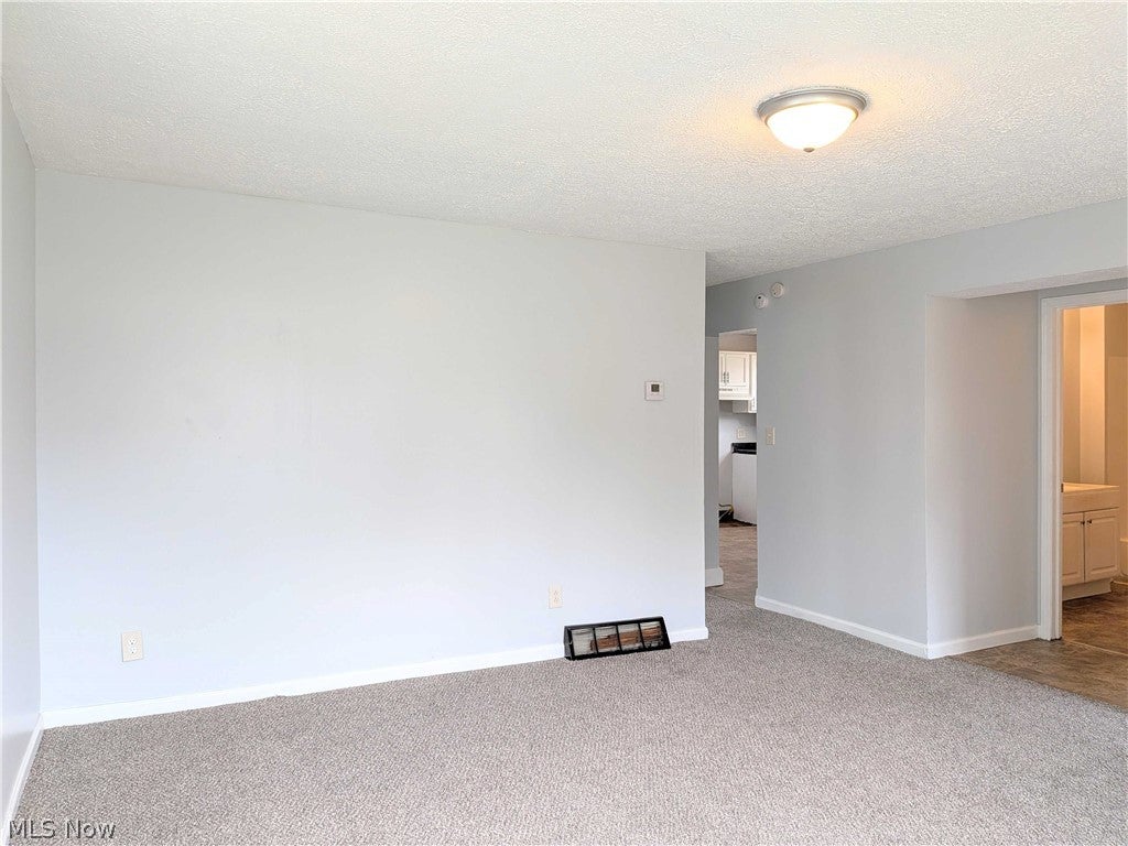 290 W Main Street