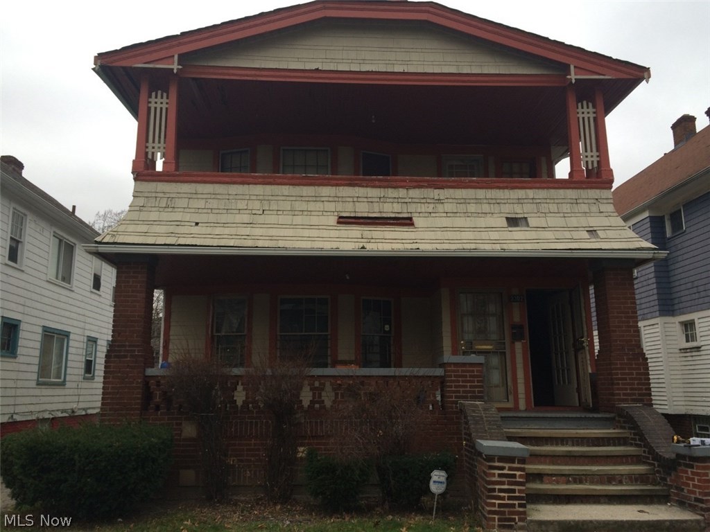 Large Two Family Colonial. Great Investment Opportunity!! Each unit offers 2 spacious bedrooms; large living room; formal dining room with built ins; large kitchen with ample cabinetry. Schedule your showing Today and submit your offer.