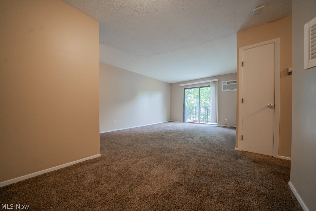 Northwoods Condo - Residential