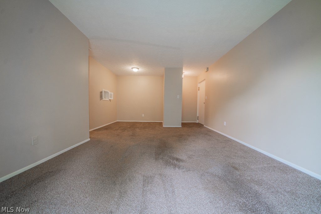 Northwoods Condo - Residential