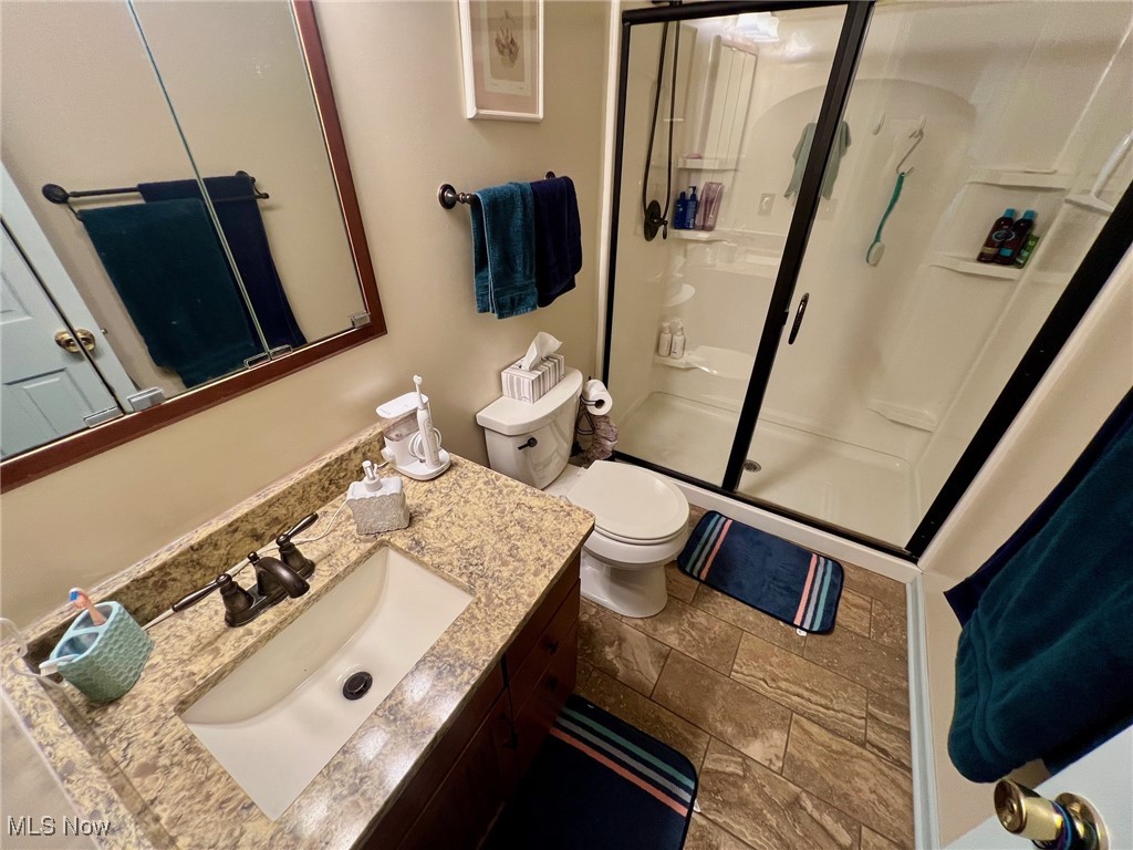 652 Cobblestone Drive, Amherst, Ohio image 11