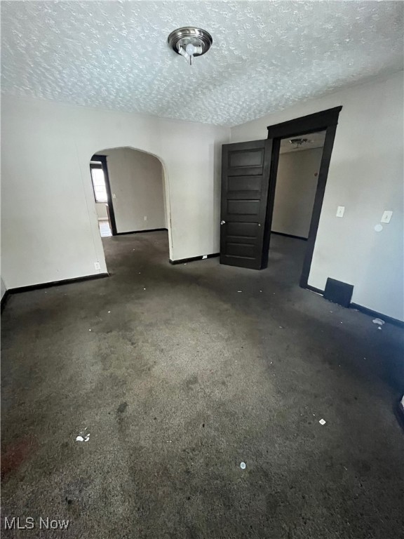 Cleveland, Ohio 44104, United States, 4 Bedrooms Bedrooms, ,2 BathroomsBathrooms,Residential,Pending,20408