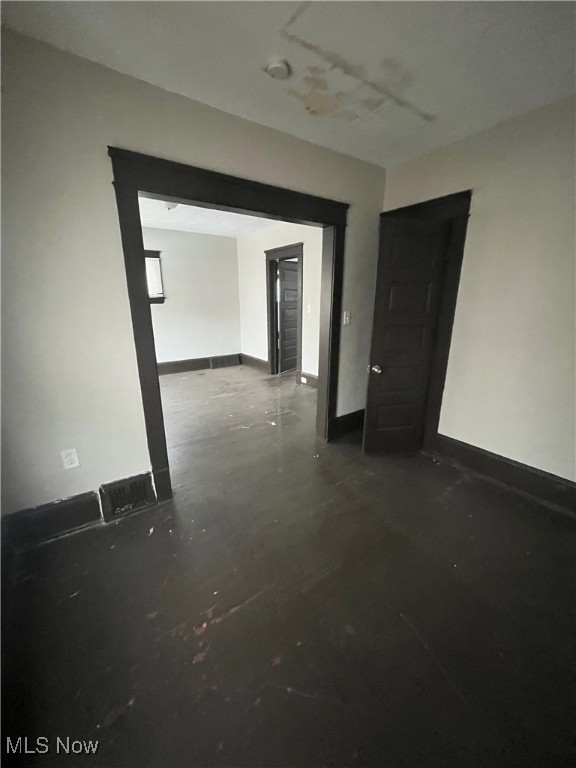 Cleveland, Ohio 44104, United States, 4 Bedrooms Bedrooms, ,2 BathroomsBathrooms,Residential,Pending,20408