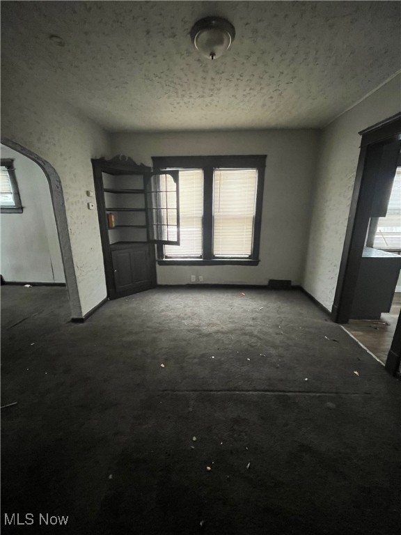 Cleveland, Ohio 44104, United States, 4 Bedrooms Bedrooms, ,2 BathroomsBathrooms,Residential,Pending,20408