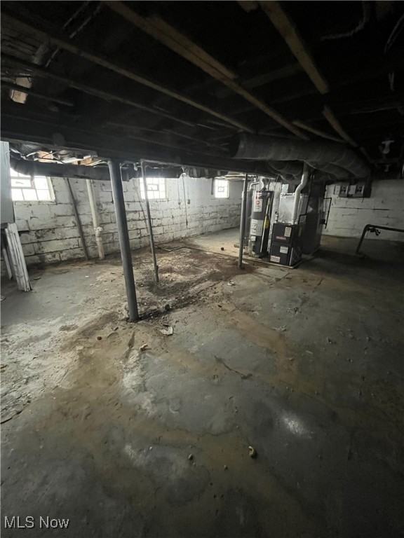 Cleveland, Ohio 44104, United States, 4 Bedrooms Bedrooms, ,2 BathroomsBathrooms,Residential,Pending,20408