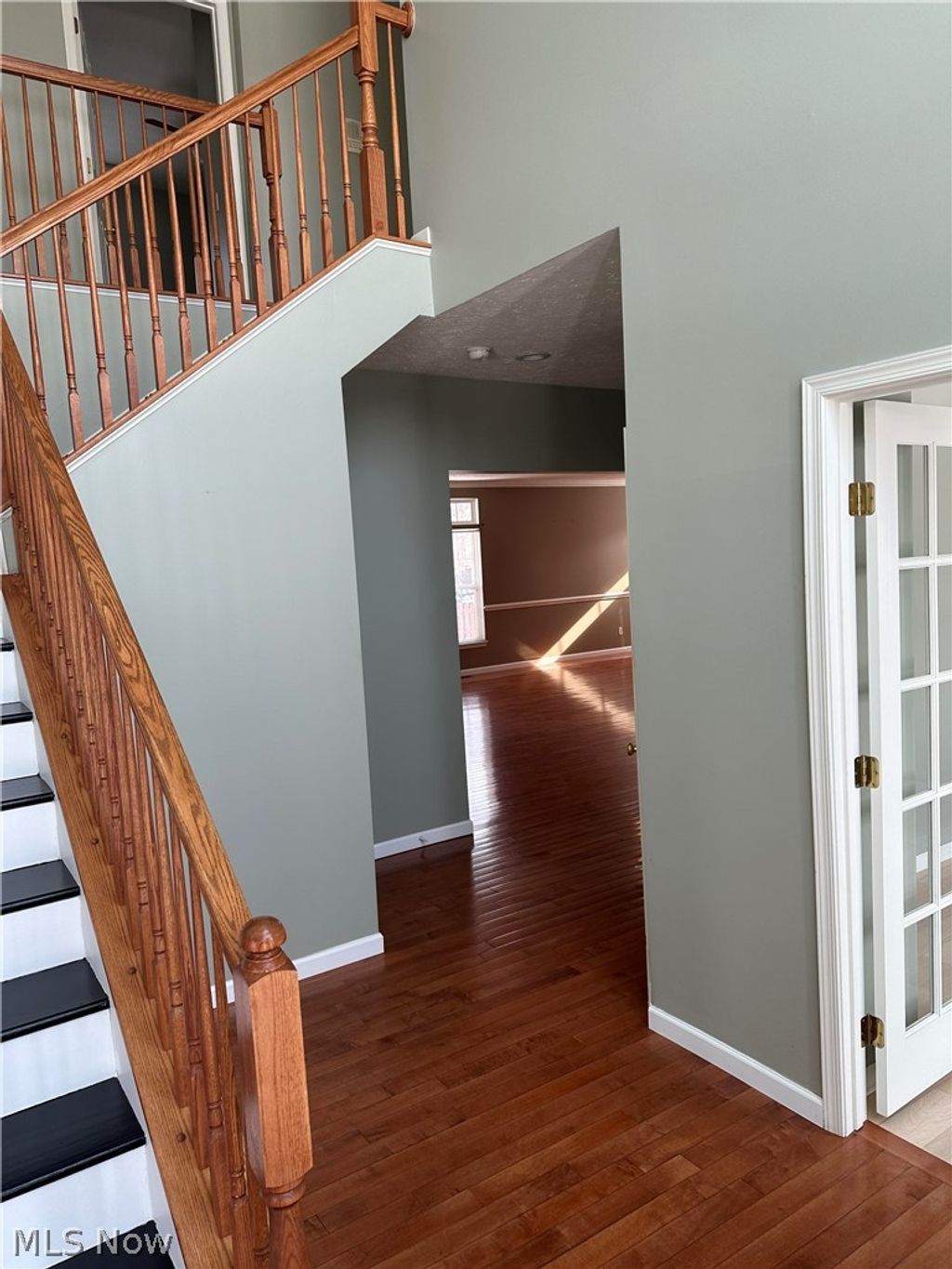 Photo of 82 Stonesthrow Drive, Berea, OH 44017 (MLS # 5207225)