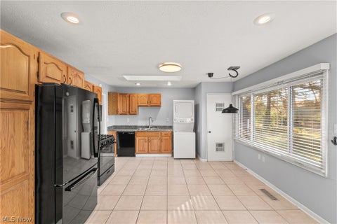 Tiny photo for 385 Race Street, Berea, OH 44017 (MLS # 5256366)