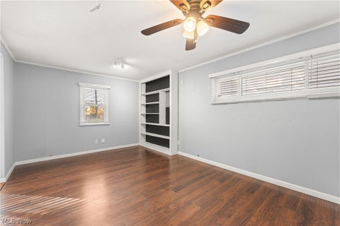 Tiny photo for 385 Race Street, Berea, OH 44017 (MLS # 5256366)