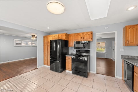 Tiny photo for 385 Race Street, Berea, OH 44017 (MLS # 5256366)