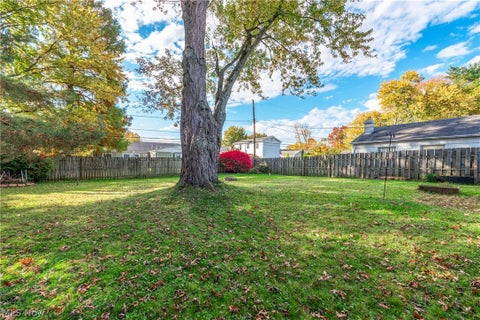 Tiny photo for 385 Race Street, Berea, OH 44017 (MLS # 5256366)