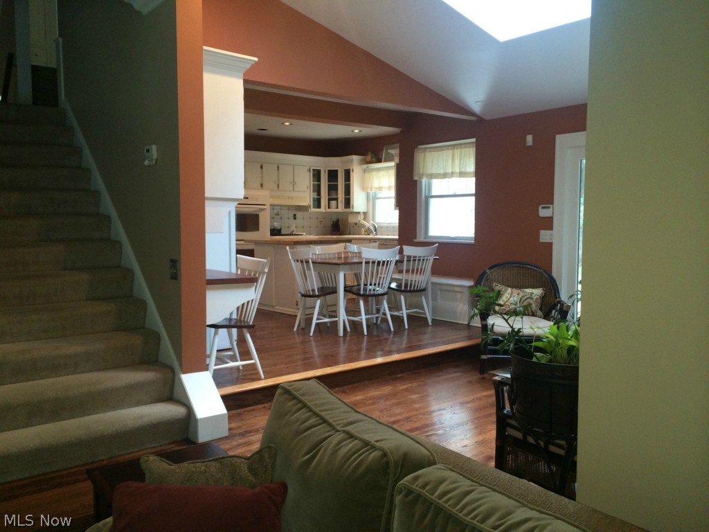 City/Willoughby 13 - Residential