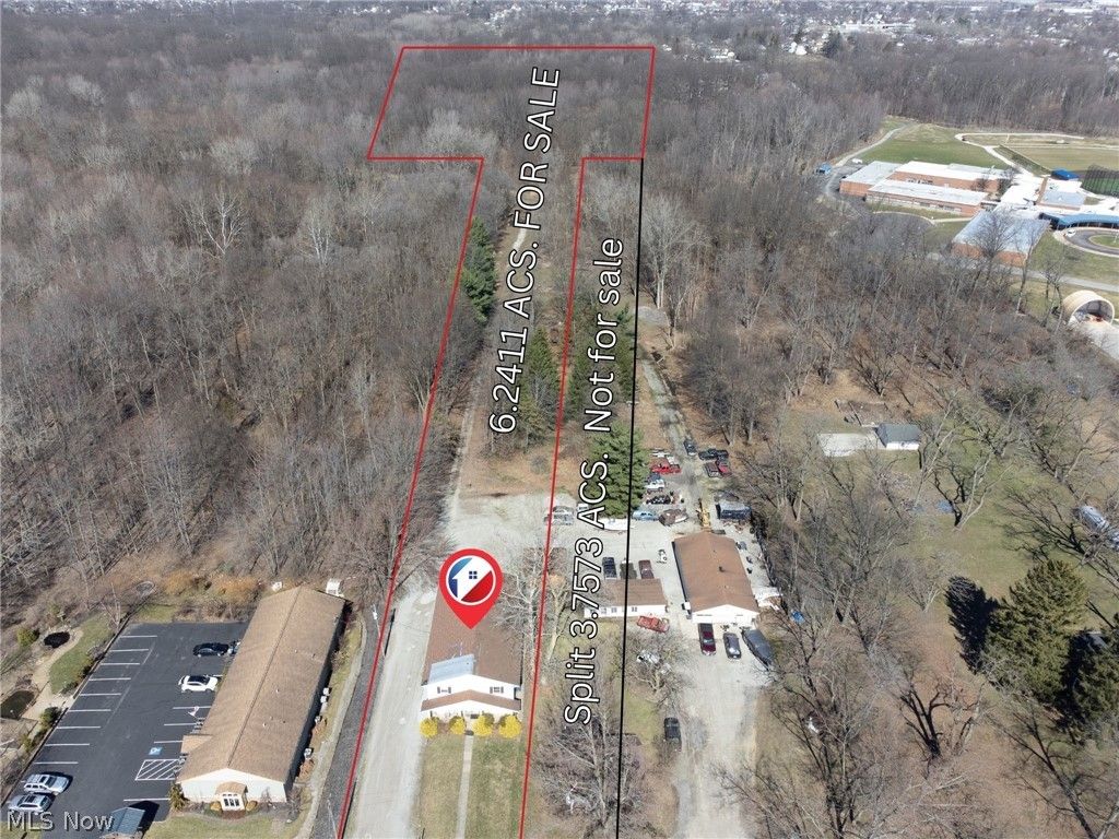 Photo of 380 N Ridge Road W, Lorain, OH 44053 (MLS # 5192185)