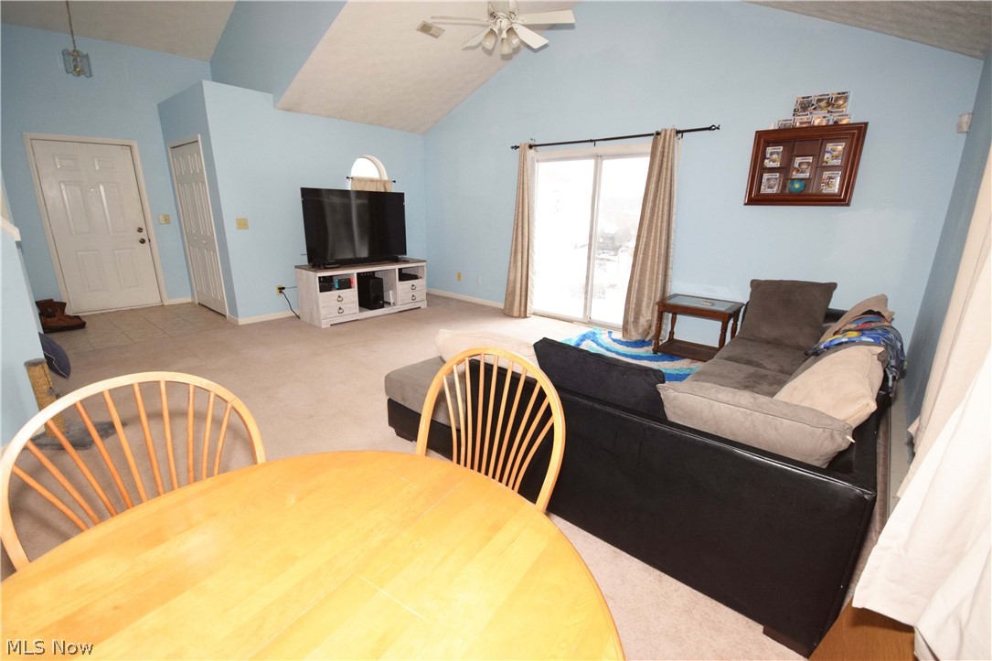 Hilltop Terrace Condo Ph 03 - Residential