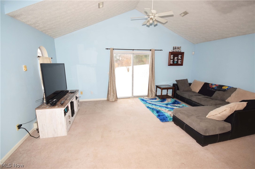 Hilltop Terrace Condo Ph 03 - Residential