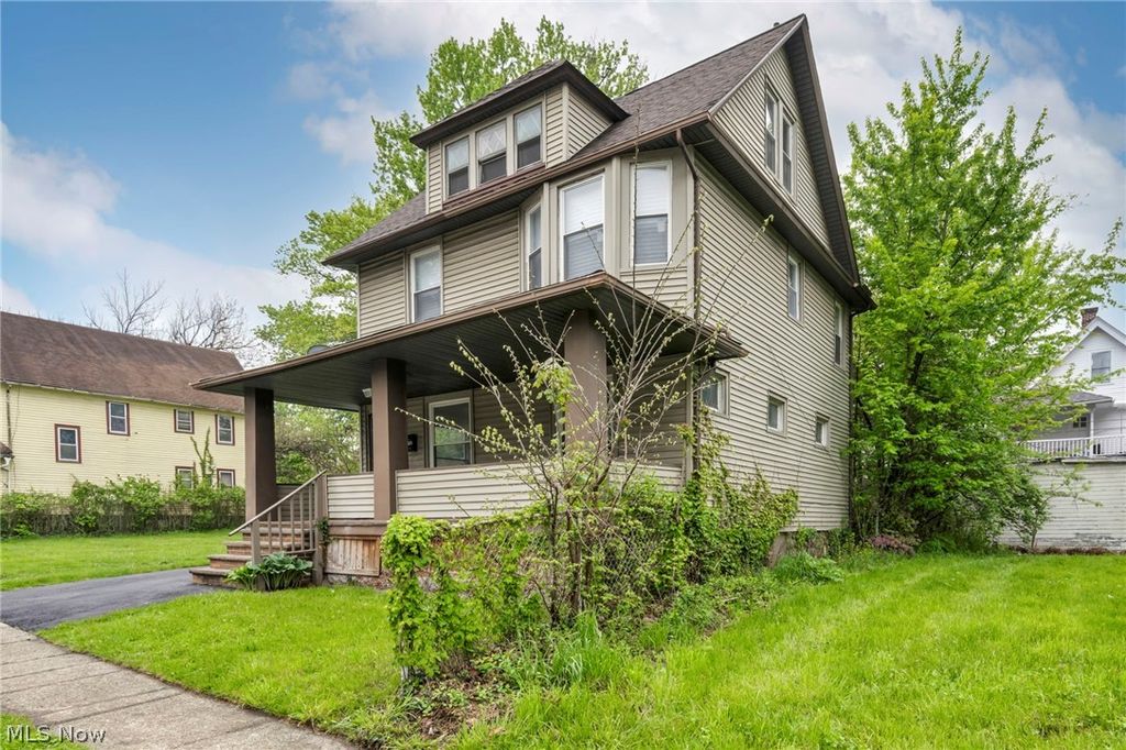 Photo of 1168 N Lockwood Avenue, East Cleveland, OH 44112 (MLS # 5206708)