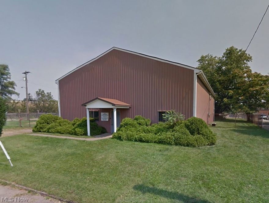 Absolute auction, this good building sells to the highest bidder on location Monday – August 15, 2016 – 12 Noon
Commercial Building – Formerly Known As Dawkins General Contractors & Supply – Good One-Owner 50 X 80 Building with Chain Link Fence Lot – Plus Extra Lot – US Rt. 30 Exposure
TERMS ON REAL ESTATE: 10% down auction day, balance due at closing. Buyer's premium of 10% to be added to the final bid to establish the purchase price. Any desired inspections must be made prior to bidding. All information contained herein was derived from sources believed to be correct. Information is believed to be accurate but not guaranteed.