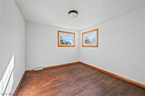 Tiny photo for 1427 E Broad St, Louisville, OH 44641 (MLS # 5234866)