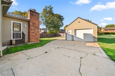 Tiny photo for 1427 E Broad St, Louisville, OH 44641 (MLS # 5234866)