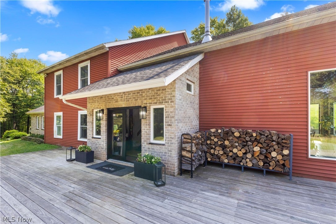 206 Deepwoods Lane