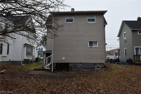 Tiny photo for 284 3rd Street NW, Barberton, OH 44203 (MLS # 5187579)