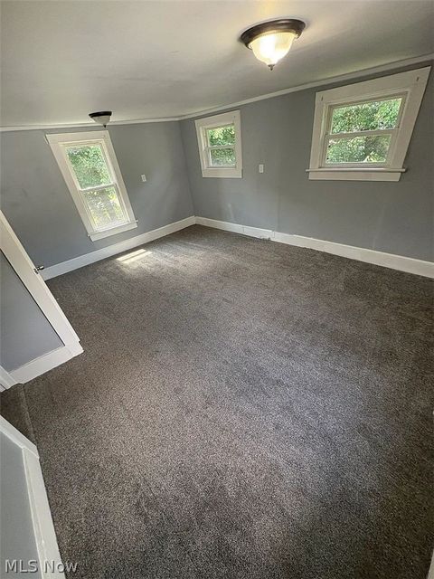 Tiny photo for 284 3rd Street NW, Barberton, OH 44203 (MLS # 5187579)