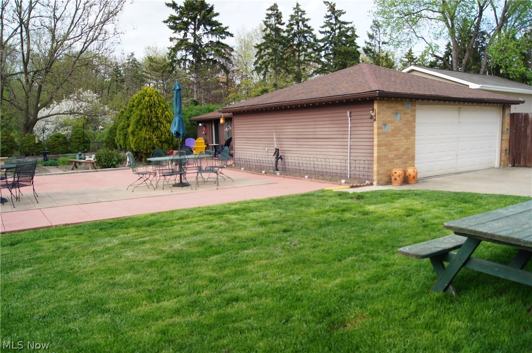 Frank Basiles Glamer Drive Su - Residential