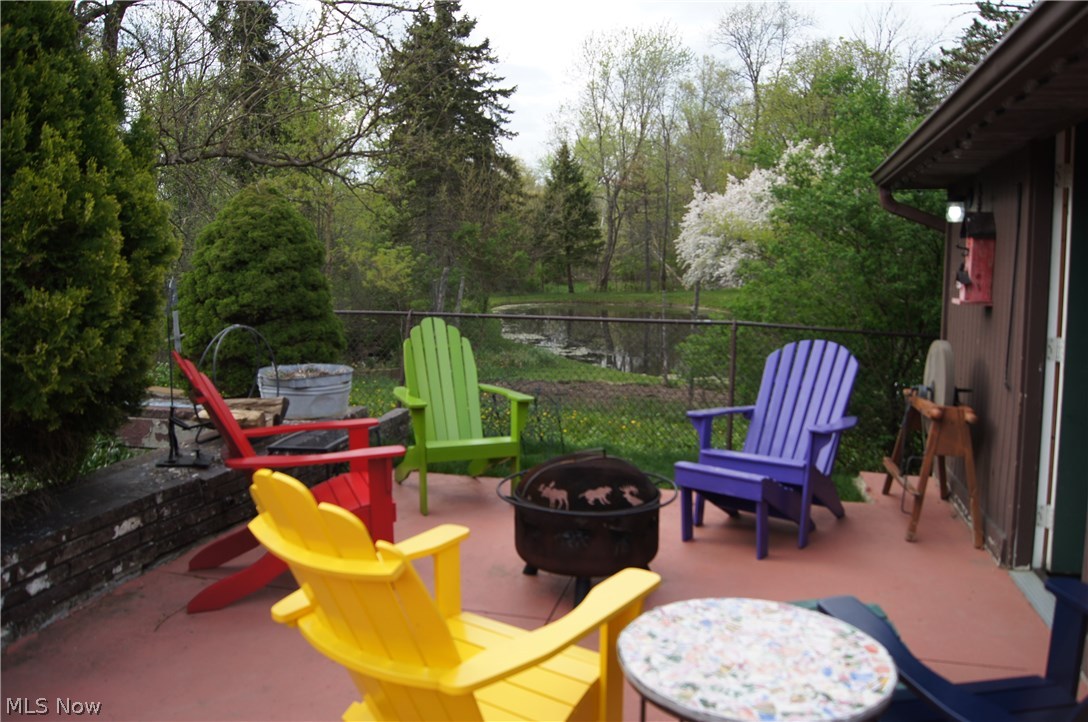 Frank Basiles Glamer Drive Su - Residential