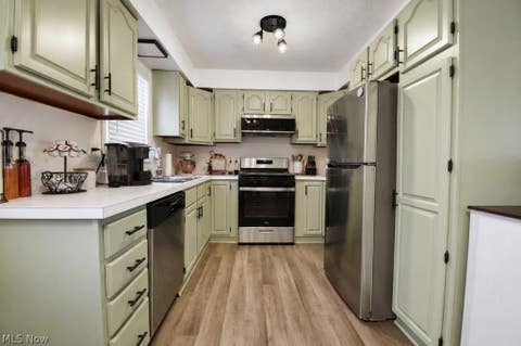 Tiny photo for 34411 Beach Park Avenue, Eastlake, OH 44095 (MLS # 5238451)