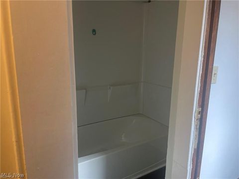 Tiny photo for 1420 Ansel Road, Cleveland, OH 44106 (MLS # 5188217)