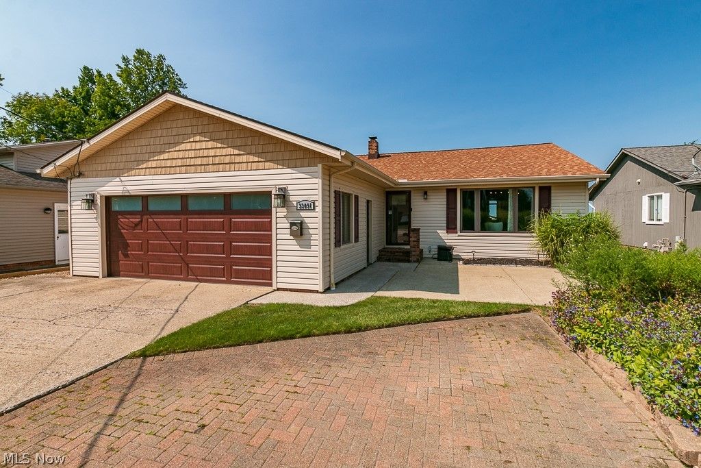 Photo of 33091 Lake Shore Boulevard, Eastlake, OH 44095 (MLS # 5212974)