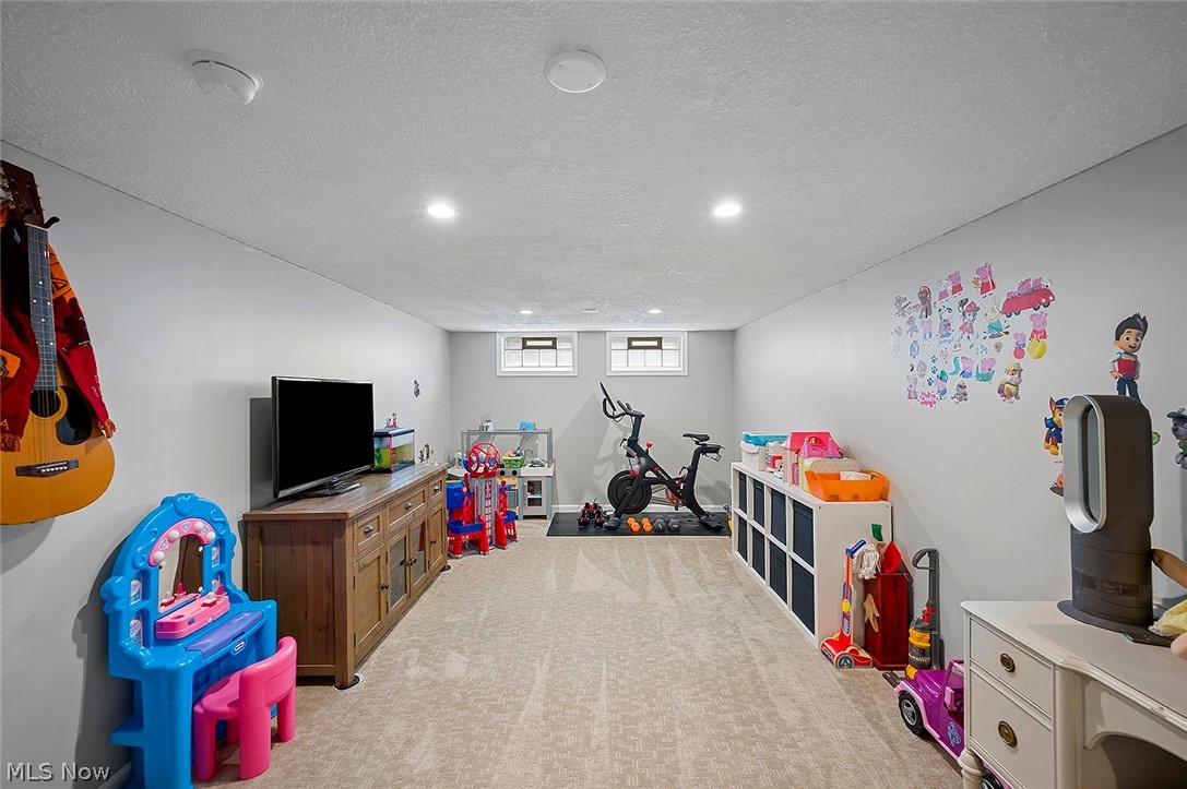 Alden B Hare Cos Lyndhurst Ma - Residential