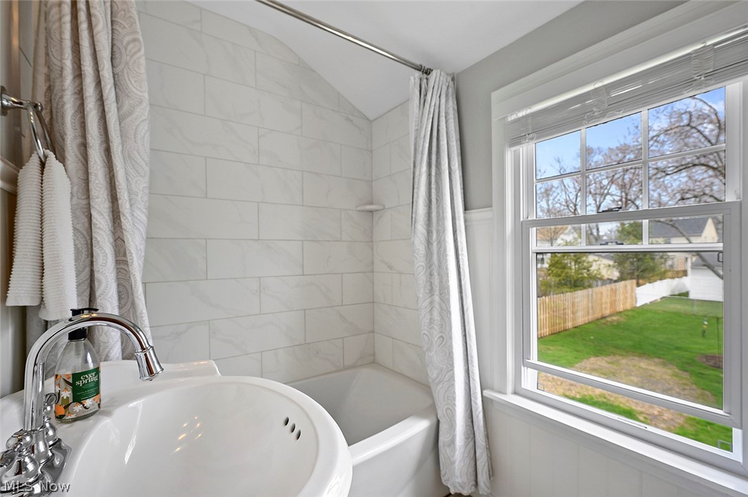 Alden B Hare Cos Lyndhurst Ma - Residential