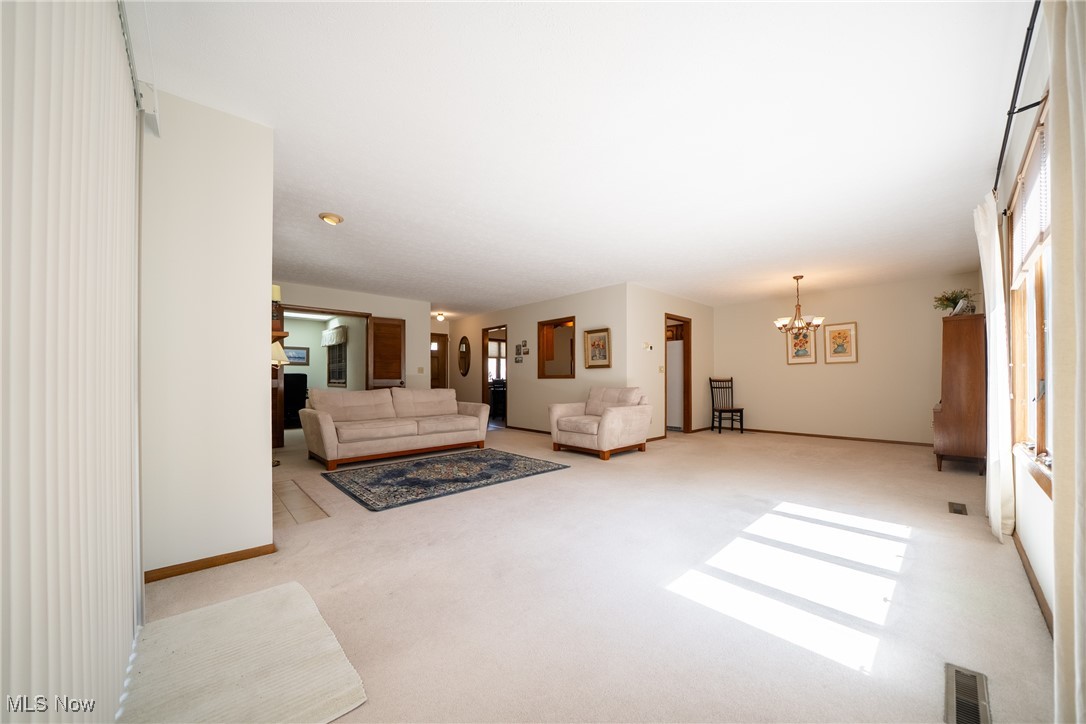 11480 Blodgett Creek Trail, Strongsville, Ohio image 13