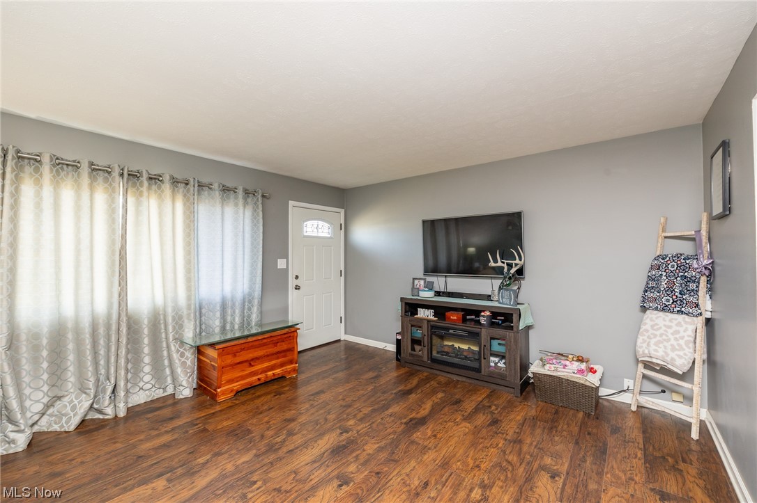 Dalebrook Dev Inc 01 - Residential