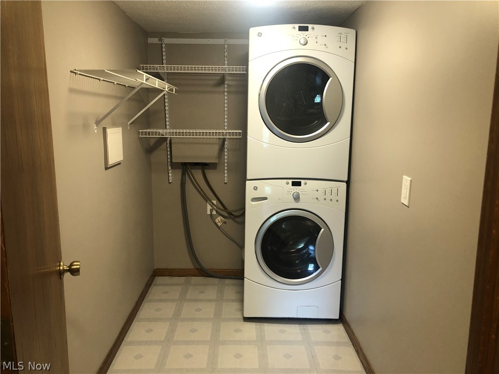 Pine Mill Ridge Condo - Residential