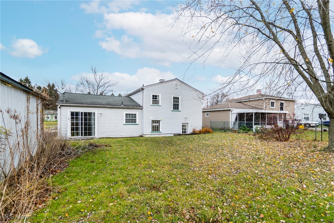 5699 Colgate Avenue, Austintown, Ohio image 33